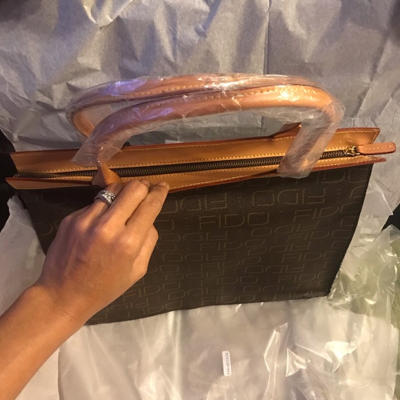 Leather shoulder bag - Picture 3 of 6